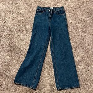 BDG wide leg jeans dark wash W28 L32
